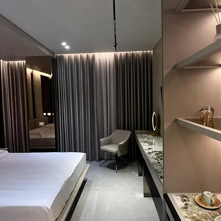 Lovely By Miramare Apartment